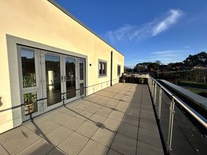 Photo 17- click for photo gallery